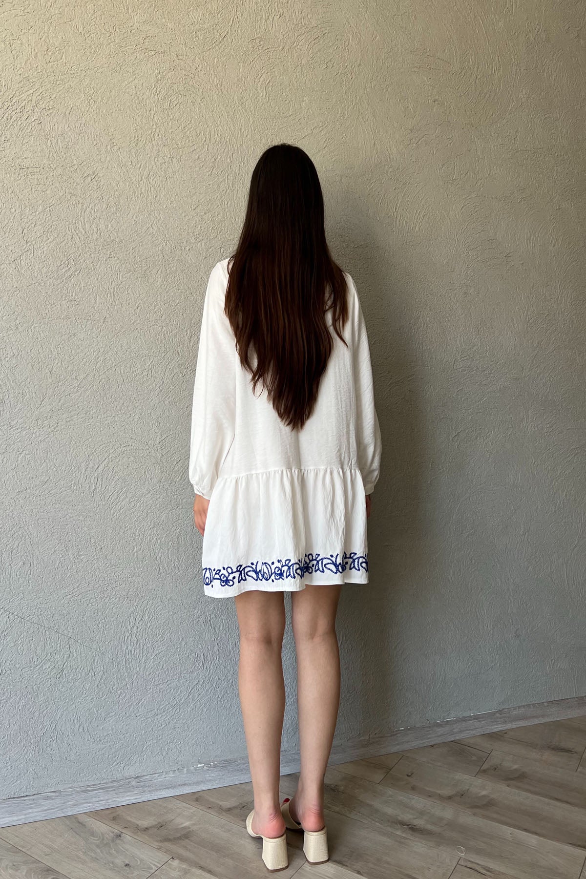 Beyaz Nakış Detaylı Keten Elbise SY-2043-Beyaz