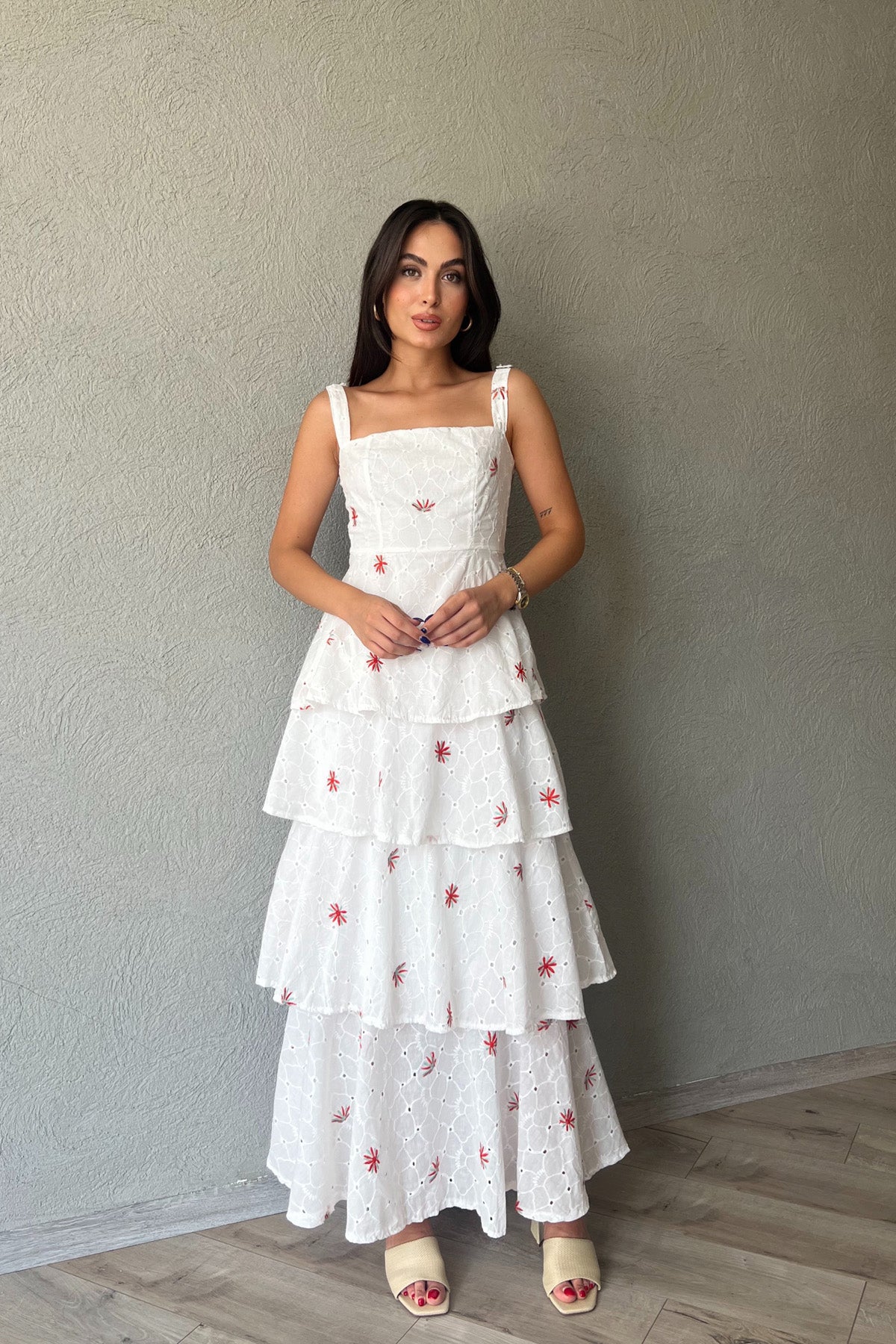 Yeşil Kırmızı Çiçekli Arkası Bağlama Detaylı Kat Kat Elbise SY-2038-Yeşil-Kırmızı