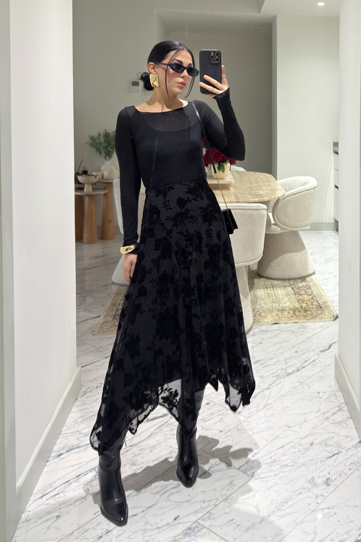 Siyah Kadife Çiçek Desenli Asimetrik Etek SY-3530-Siyah