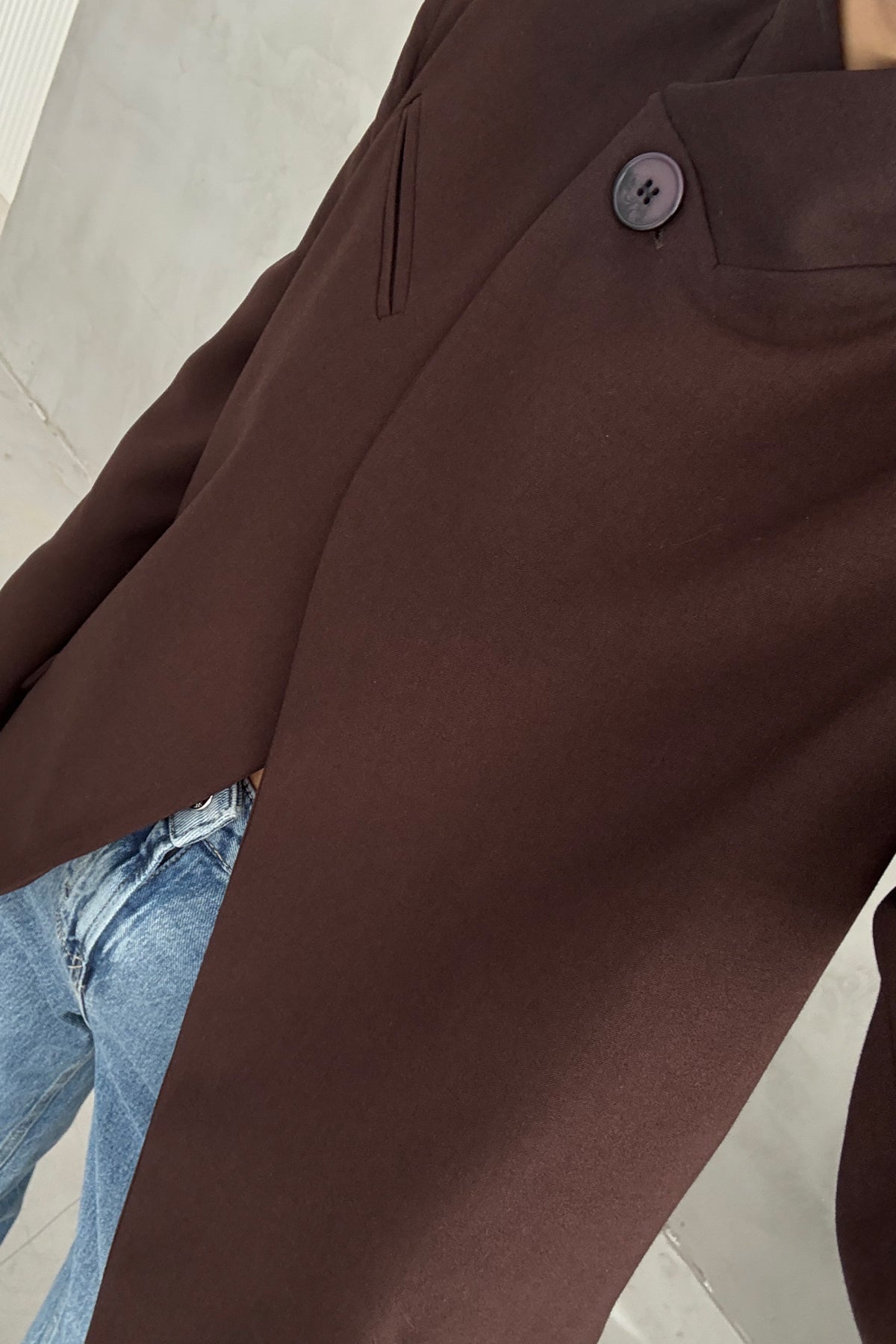 Kahverengi Tek Düğmeli Dik Yaka Detaylı Tasarım Ceket SY-3482-Kahverengi