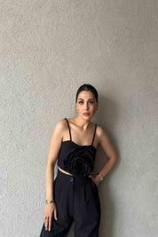 Siyah Gül Detaylı Askılı Büstiyer SY-2027-Siyah