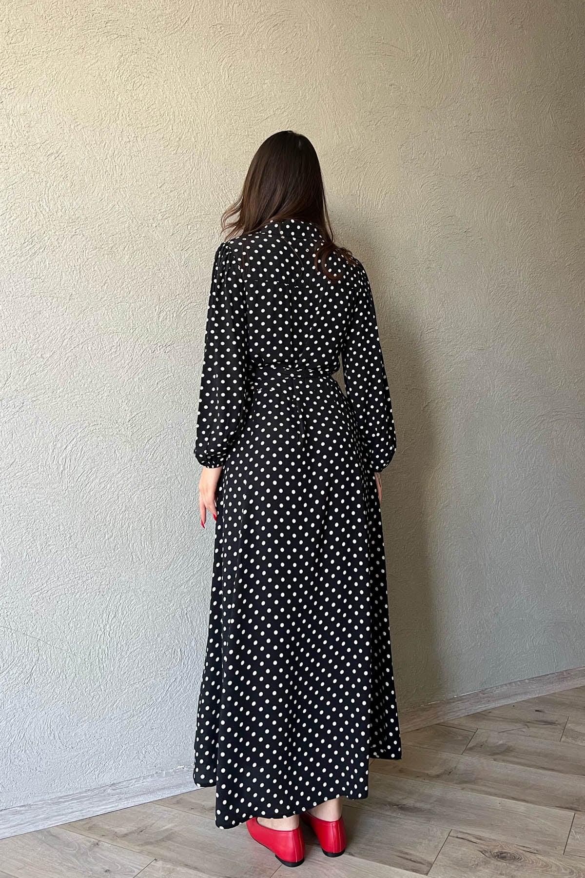 Siyah Puantiyeli Önü Düğmeli Kemer Detaylı Uzun Elbise SY-1585-Siyah