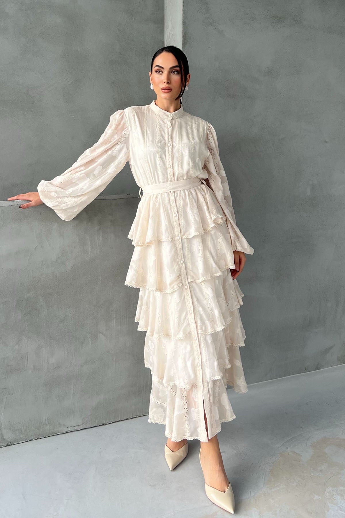 Bej Valonlu Çiçek Desenli Şerit Detaylı Kat Kat Elbise SY-1747-Bejc