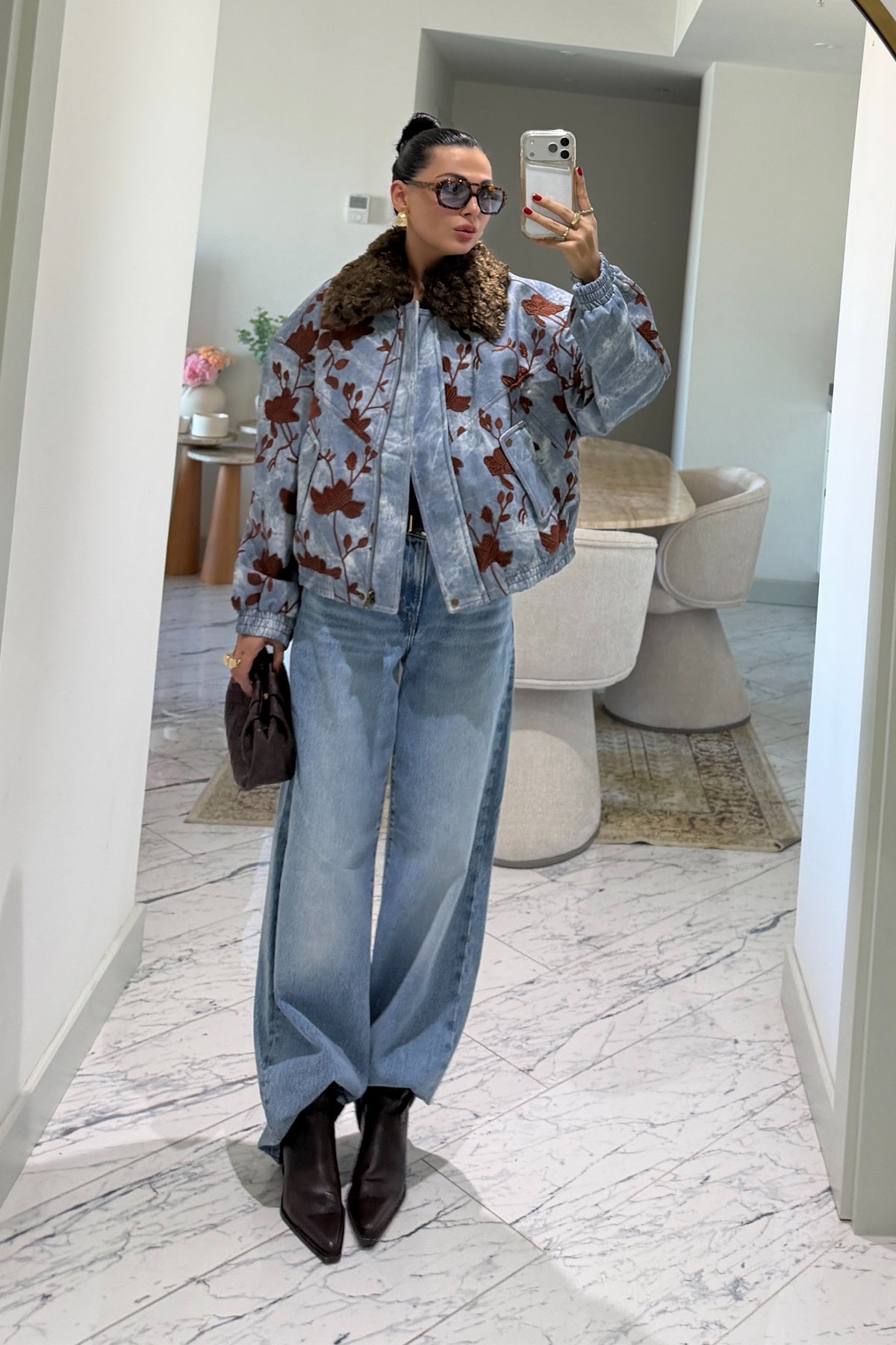 Çiçek İşlemeli Kürk Yakalı Denim Bomber Ceket Mavi SY-3851-Mavi
