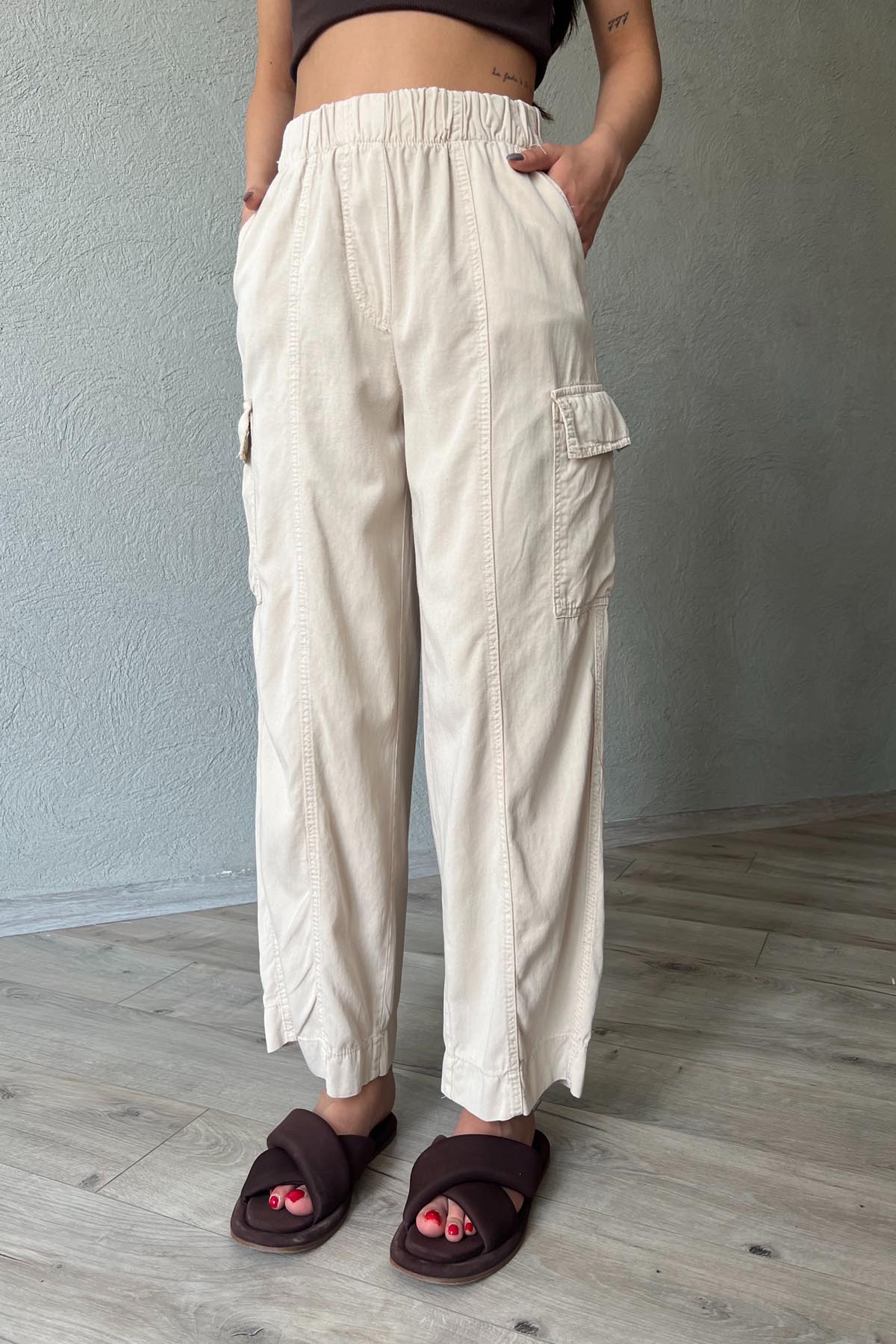 Bej Dikiş Detaylı Kargo Cepli Beli Lastikli Pantolon SY-1863-Bej