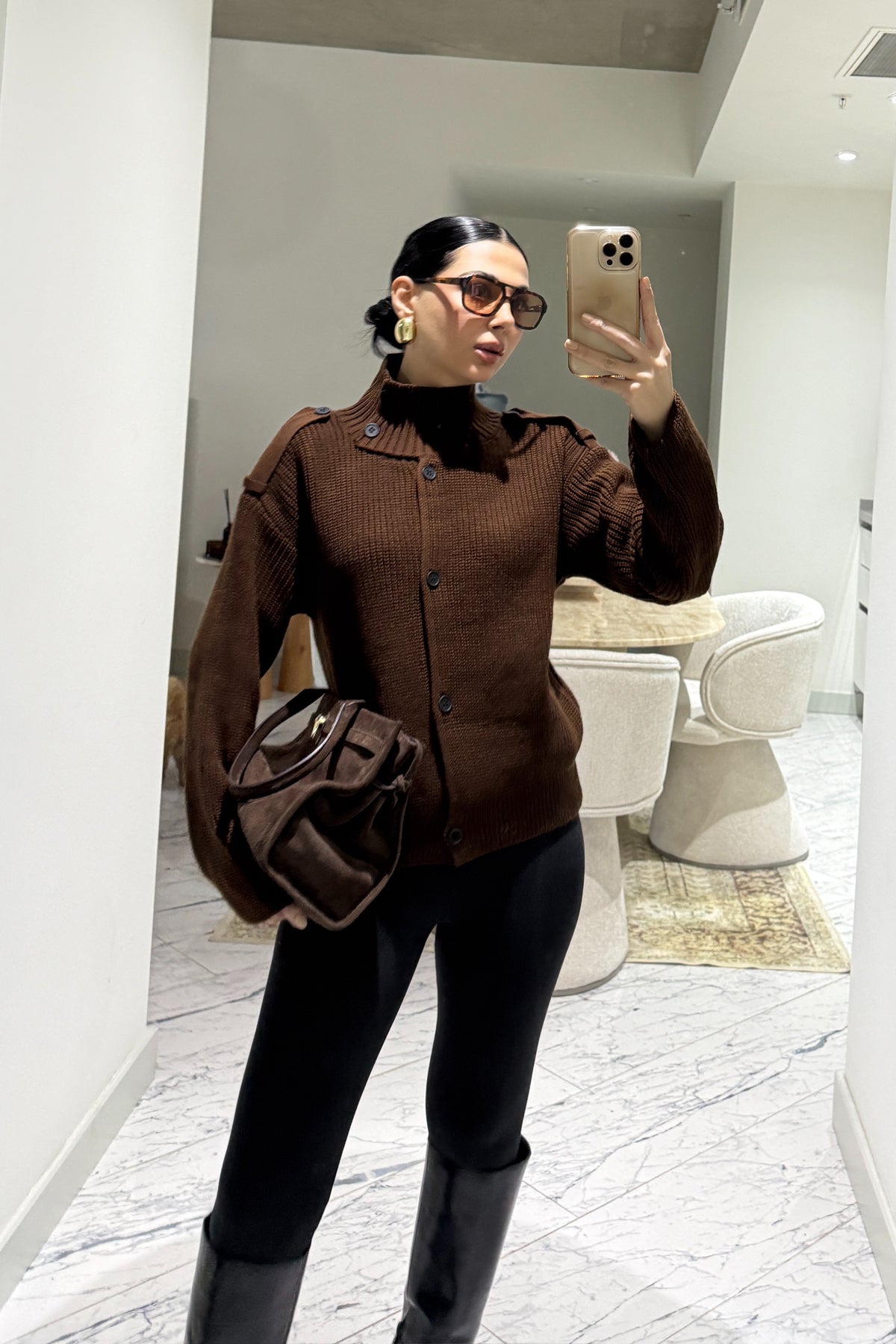 Kahve Siyah Düğmeli Triko Hırka SY-3578-Kahverengi