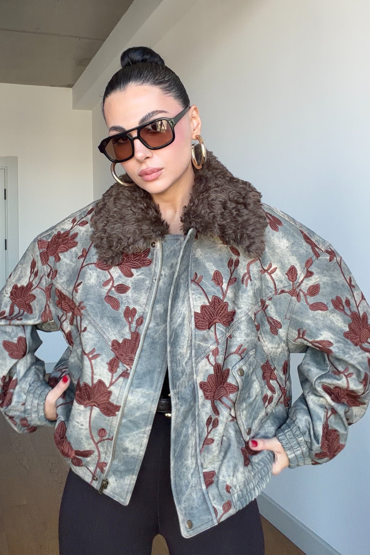 Çiçek İşlemeli Kürk Yakalı Denim Bomber Ceket Gri SY-3851-Gri
