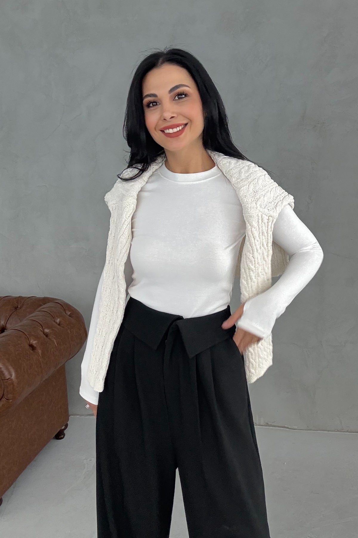 Siyah Kıvrık Bel Detaylı Palazzo Pantolon SY-3411-Siyah