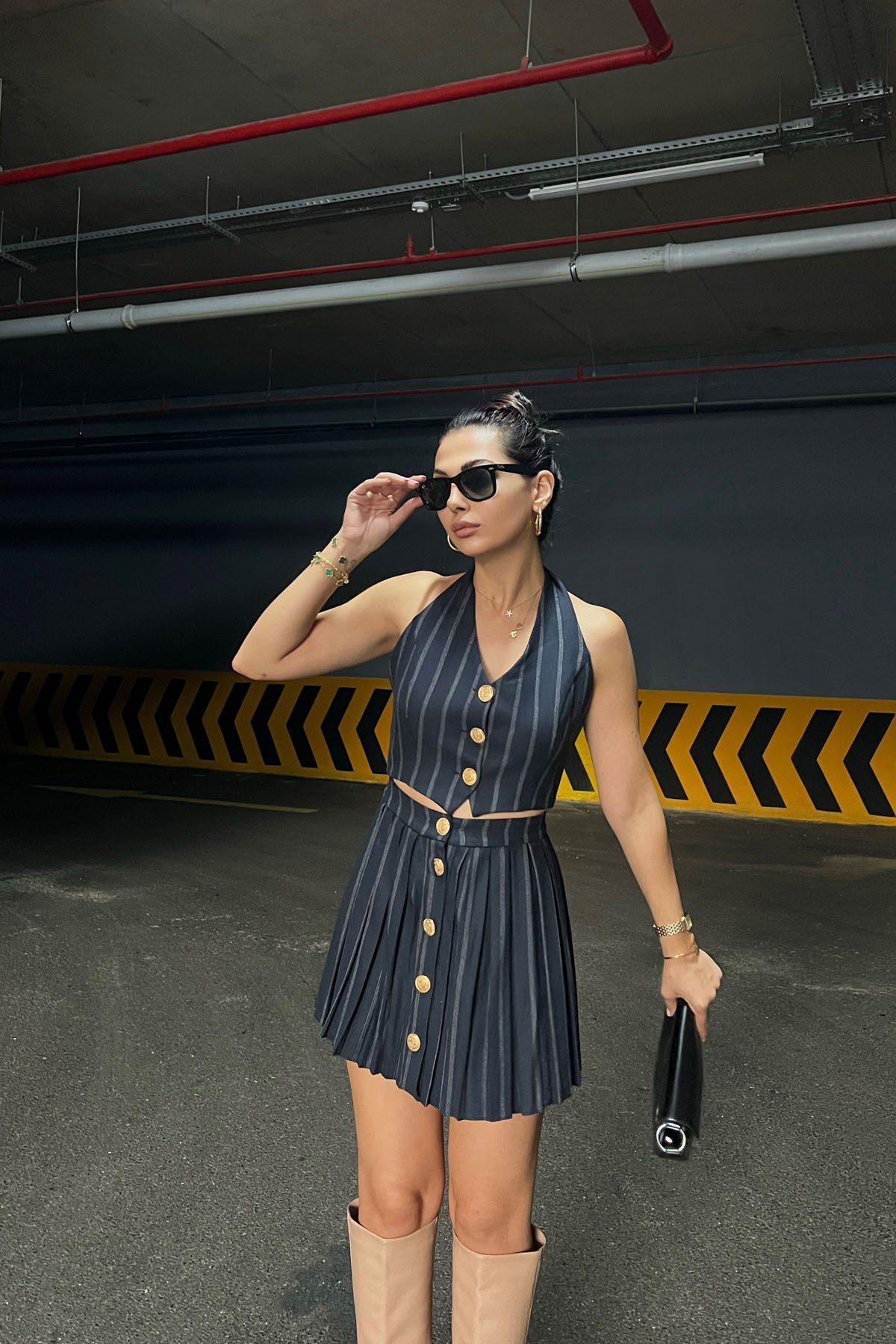 Lacivert Gold Düğmeli Boyundan Bağlamalı Yelek Ve Piliseli Etek Takımı SY-1091-Lacivert