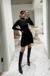 Uzun Kollu Eteği Volanlı Siyah Mini Elbise SY-3543-Siyah