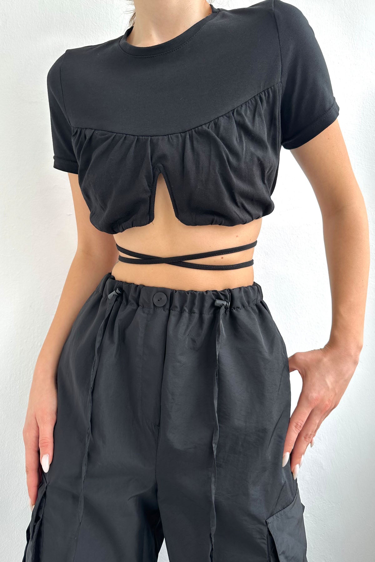 Siyah İp Detaylı Büzgülü Crop SY-0219-Siyah