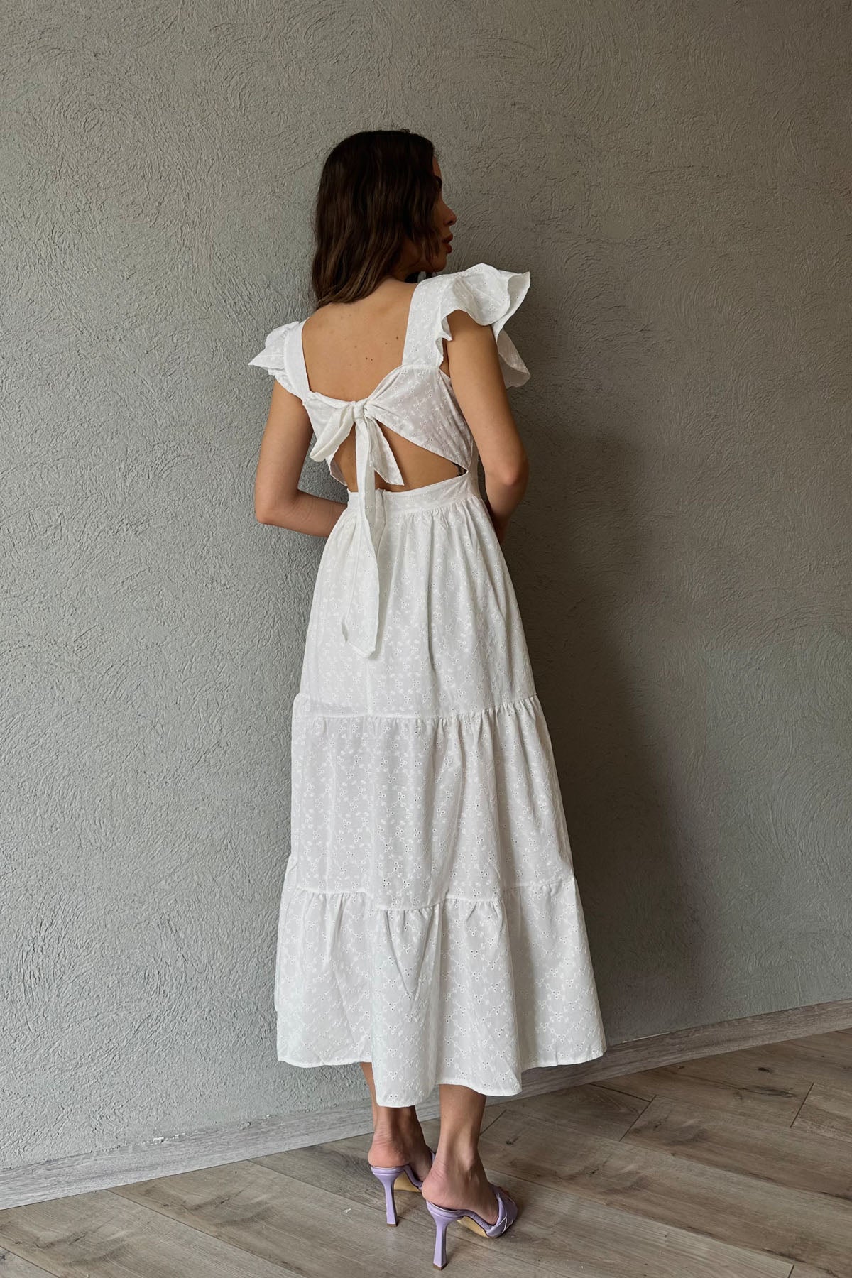 Ekru Kolları Fırfırlı Sırtı Bağlama Detay Brode Elbise SY-0386-Ekru