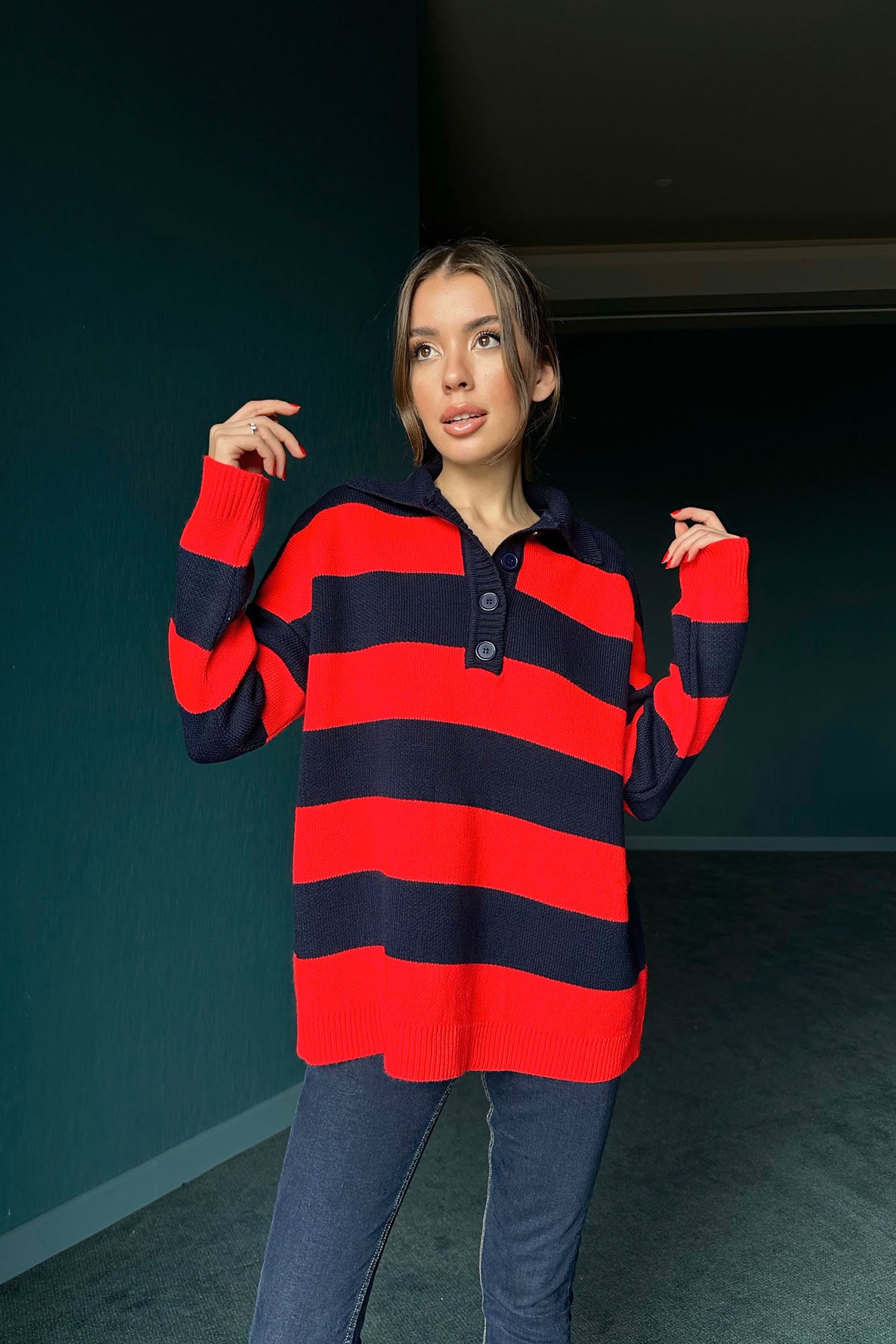 Kırmızı Lacivert Çizgili Polo Yaka Yarım Düğme Detaylı Triko Kazak SY-0039-Kırmızı