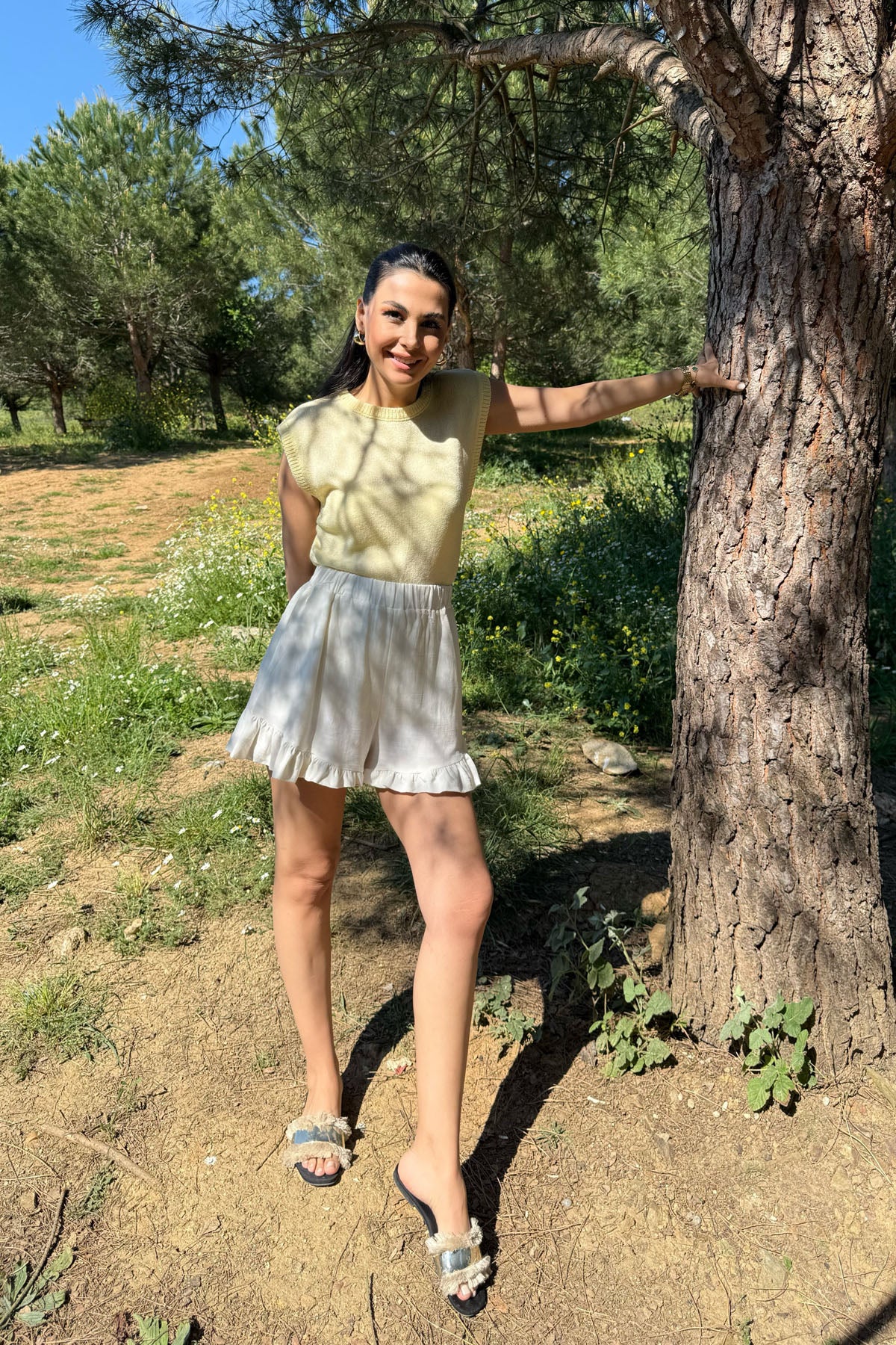 Ekru Fırfır Detaylı Şort SY-2321-Ekru