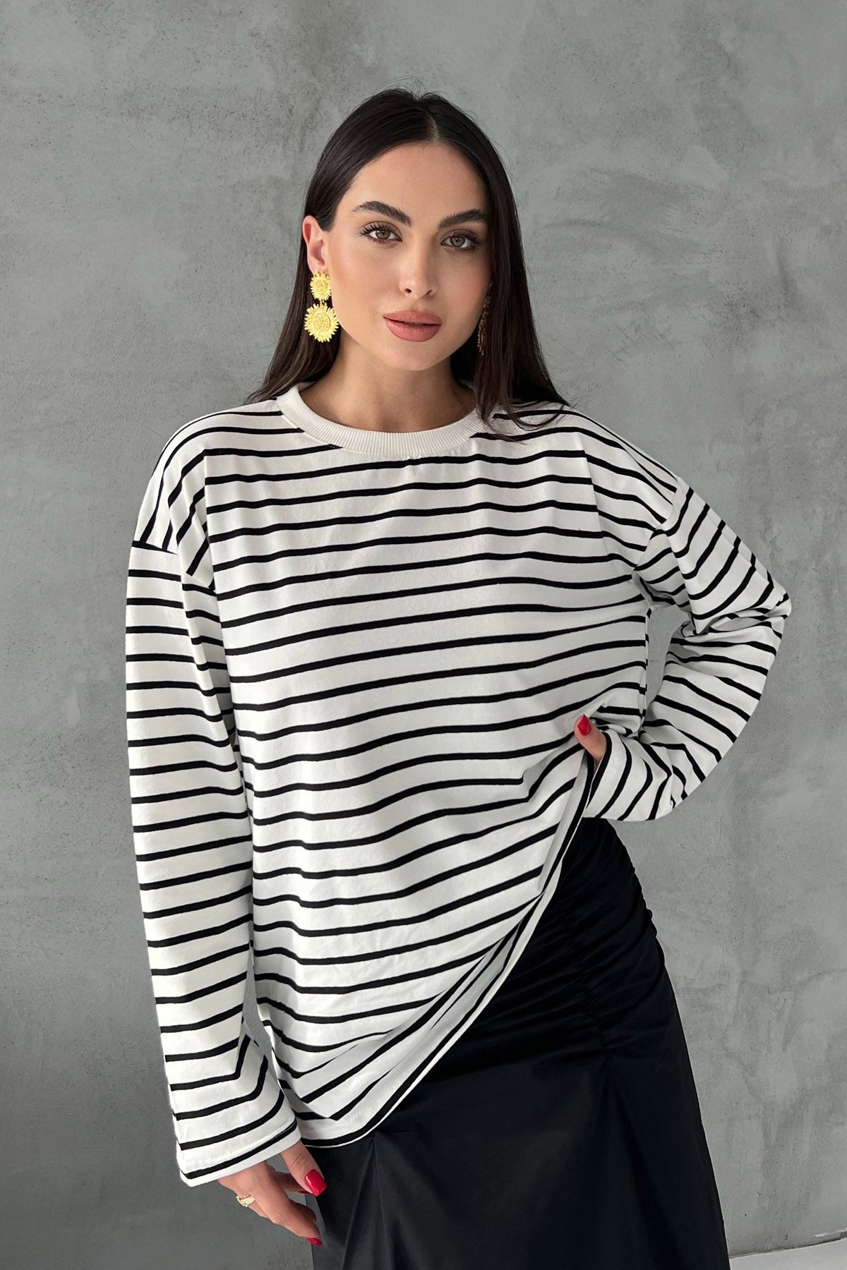 Beyaz Siyah Çizgili Bisiklet Yaka Uzun Kol T-shirt SY-2938-Siyah