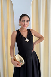 Gold Broşlu V Yaka Siyah Elbise SY-3065-Siyah