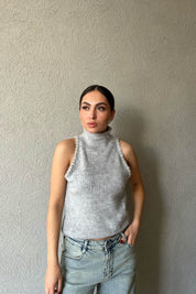 Gri Taş Detaylı Yarım Balıkçı Yaka Kolsuz Triko Bluz SY-1627-Gri