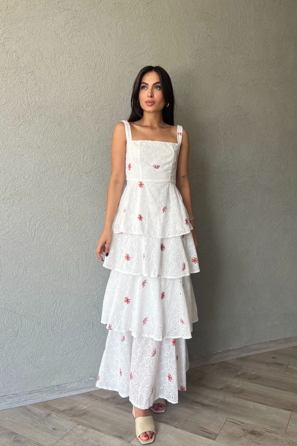 Yeşil Kırmızı Çiçekli Arkası Bağlama Detaylı Kat Kat Elbise SY-2038-Yeşil-Kırmızı