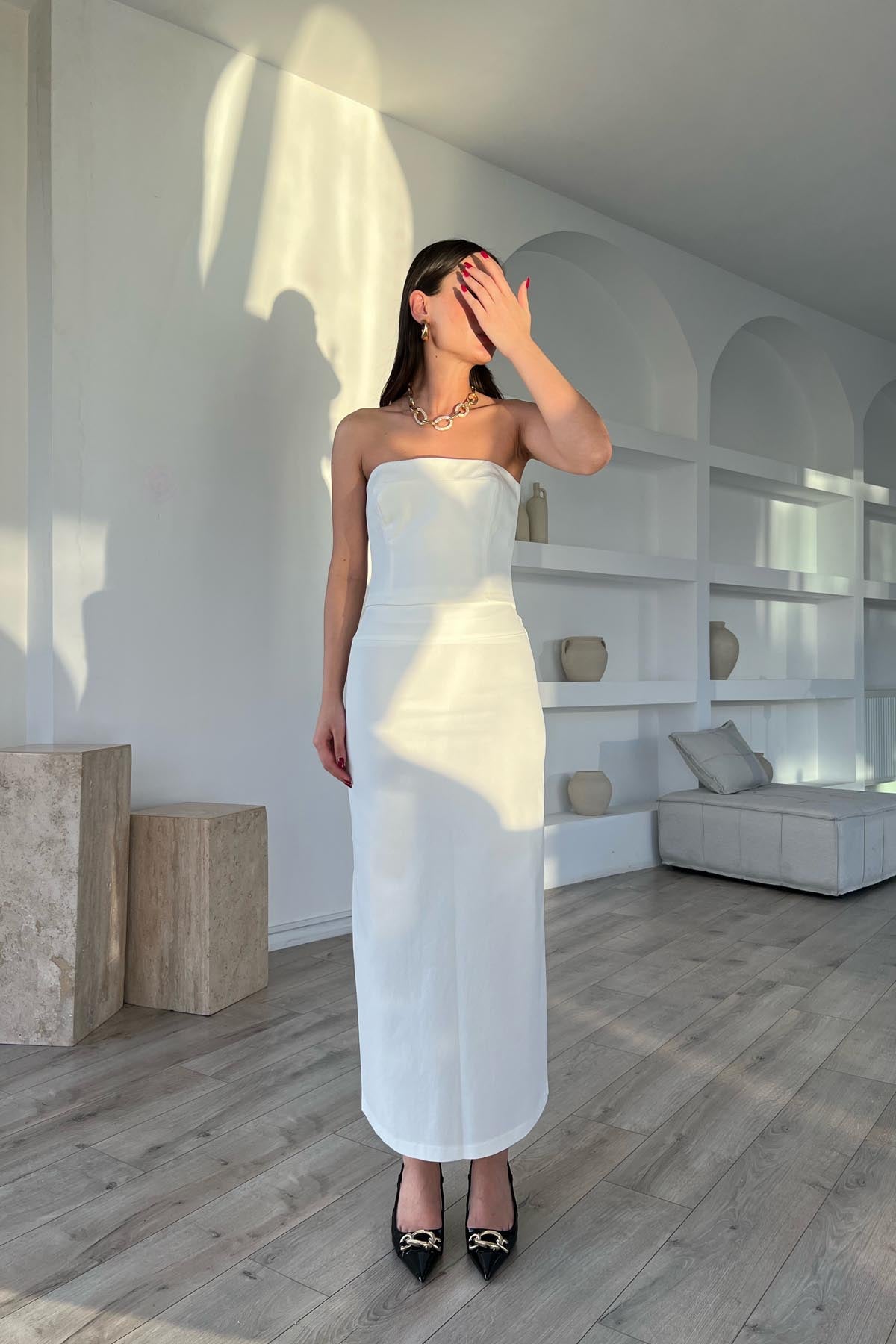 Ekru Arkası Yırtmaç ve Fermuar Detaylı Midi Etek SY-1740-Ekru