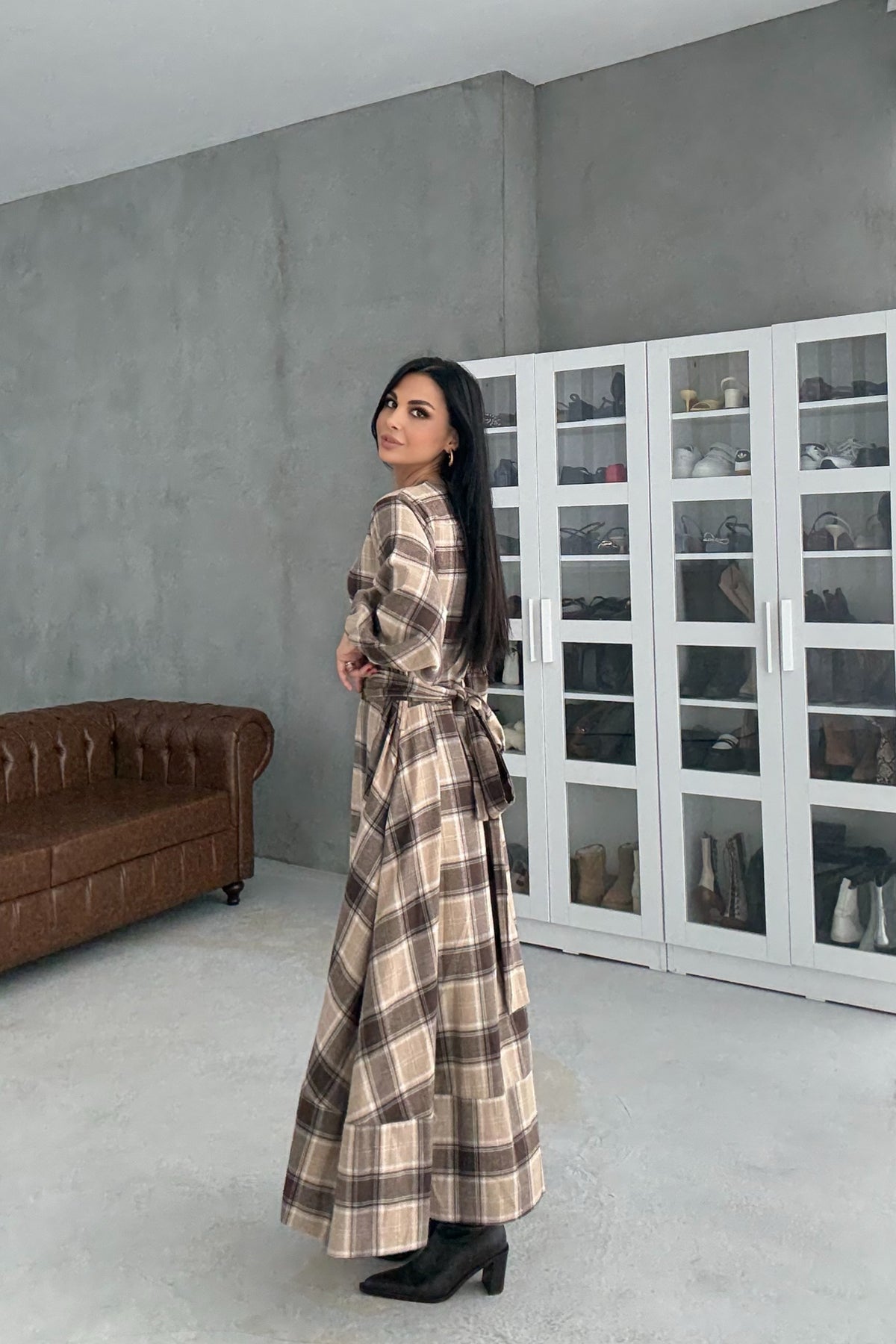 Ekose Desenli Kuşaklı Midi Elbise SY-3465-Kahverengi