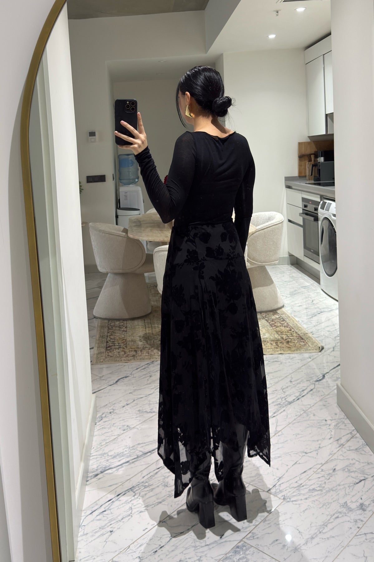 Siyah Kadife Çiçek Desenli Asimetrik Etek SY-3530-Siyah