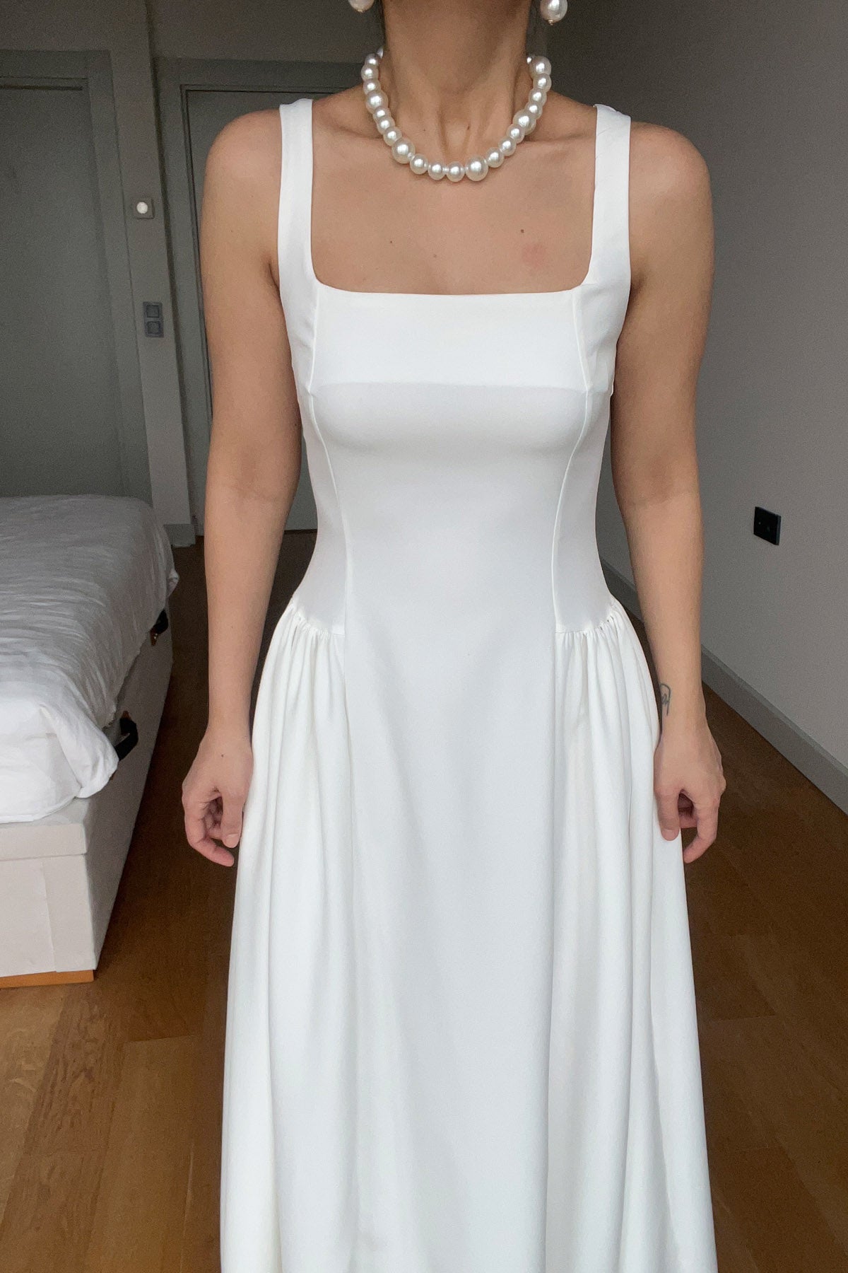 Beyaz Askılı Kare Yaka Paris Elbise SY-2980-Beyaz