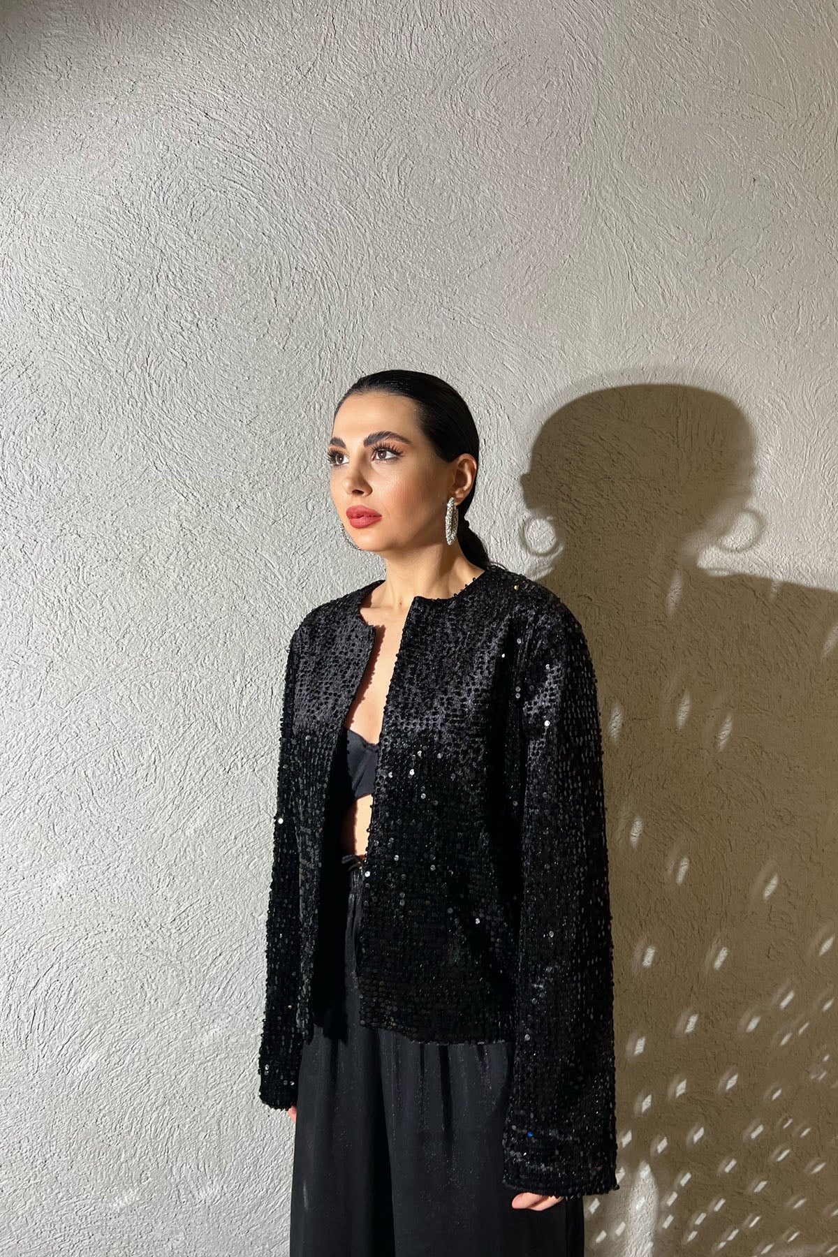 Siyah Pullu Astarlı Yuvarlak Yaka Ceket SY-1383-Siyah