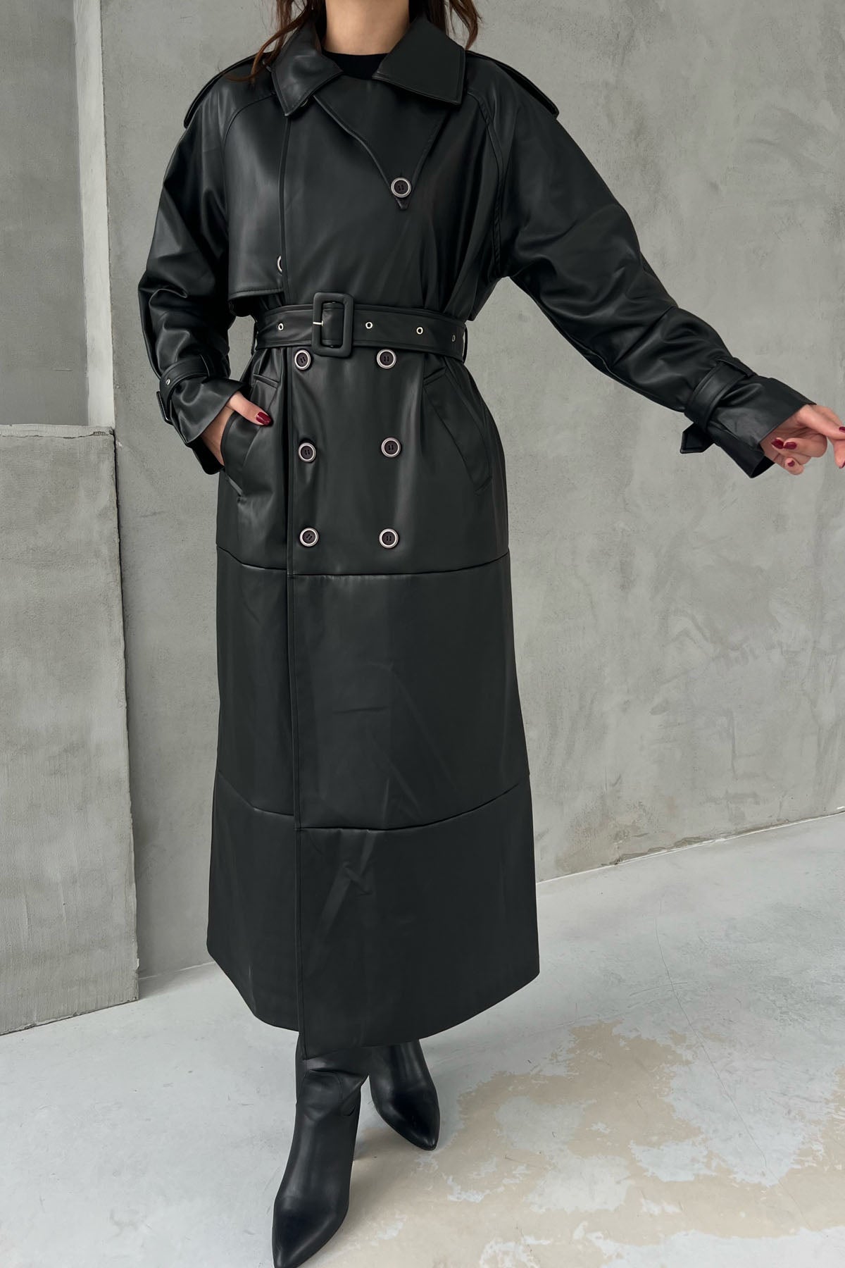 Siyah Kemerli Düğmeli Premium Deri Trençkot SY-2610-Siyah