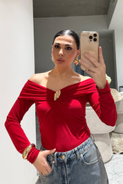 Kırmızı Carmen Yaka Broş Detaylı Bluz SY-3506-Kırmızı