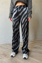 Siyah Zebra Desenli Beli Lastikli Bol Paça Saten Pantolon SY-1308-Siyah