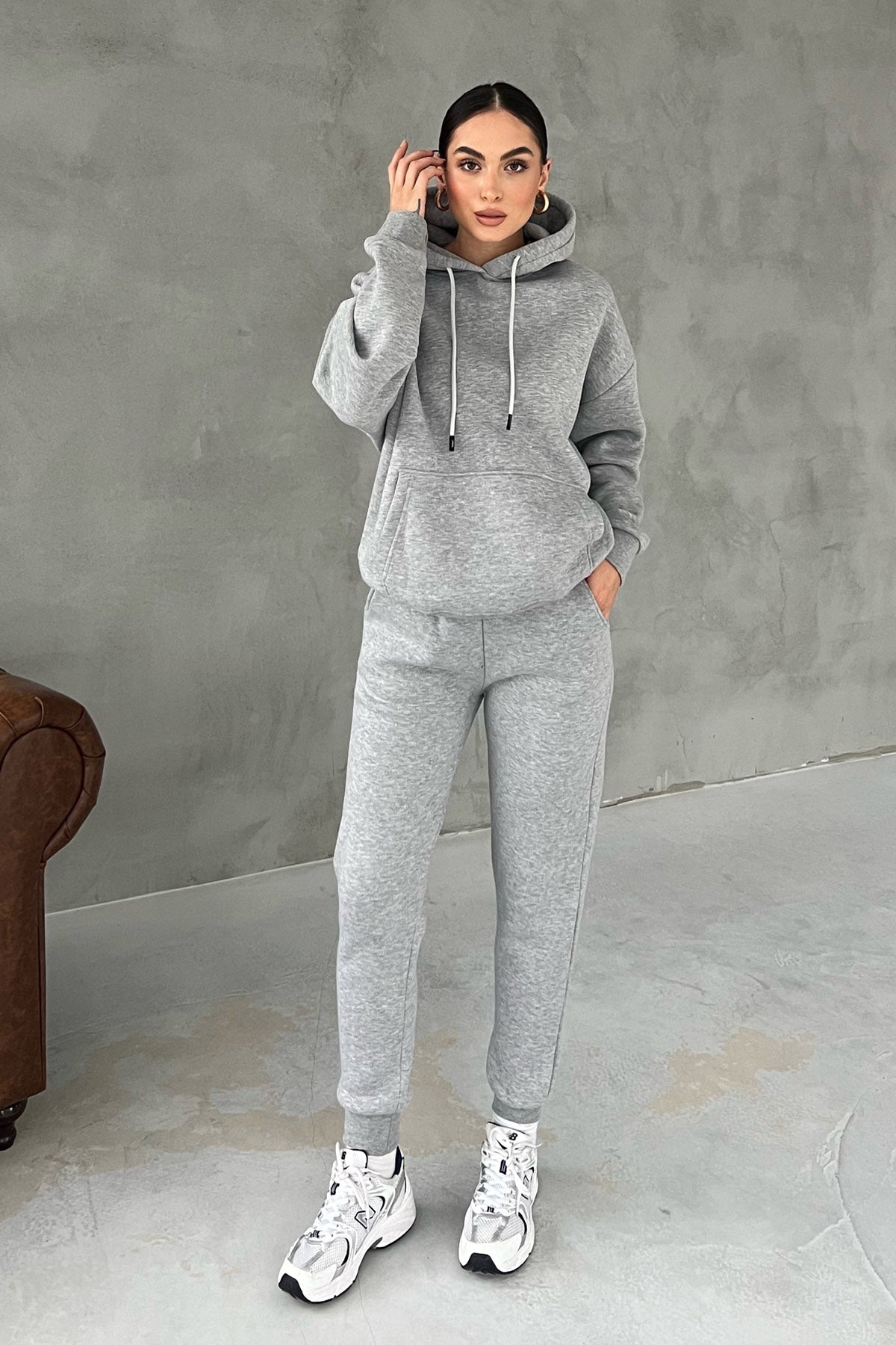 Gri Kapüşonlu Ön Cep Detaylı Eşofman Takımı SY-2393-Gri