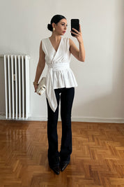 Beyaz Sıfır Kol Poplin Bağlama Detaylı Marka Bluz SY-2981-Beyaz