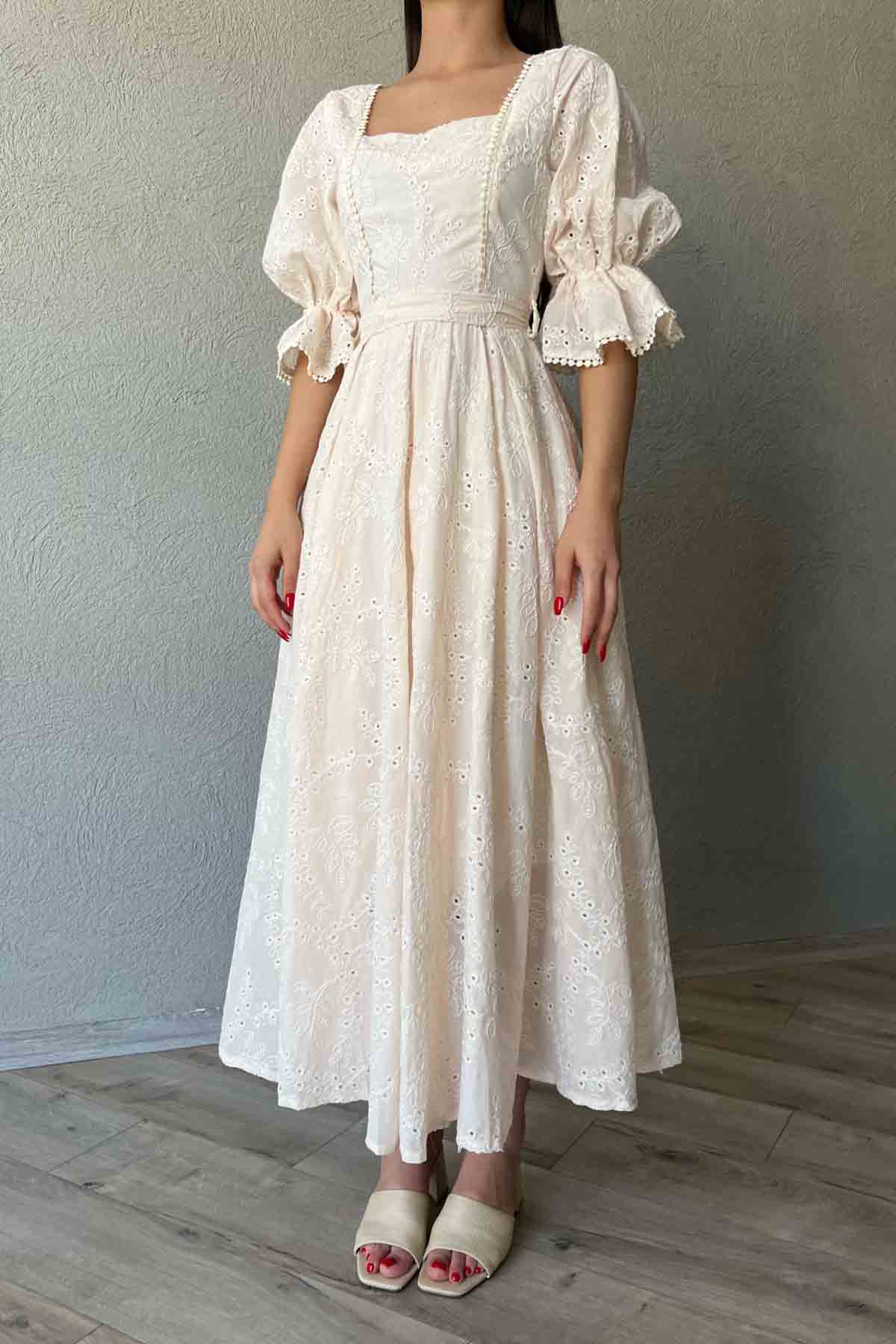 Bej Kolu Lastik Detaylı Güpür Detaylı Brode Elbise SY-2109-Bej