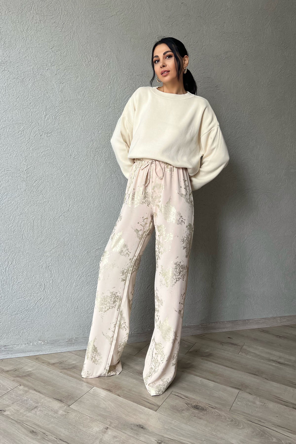 Bej Beli Lastikli Bağlamalı Varak Baskılı Palazzo Pantolon SY-1142-Bej