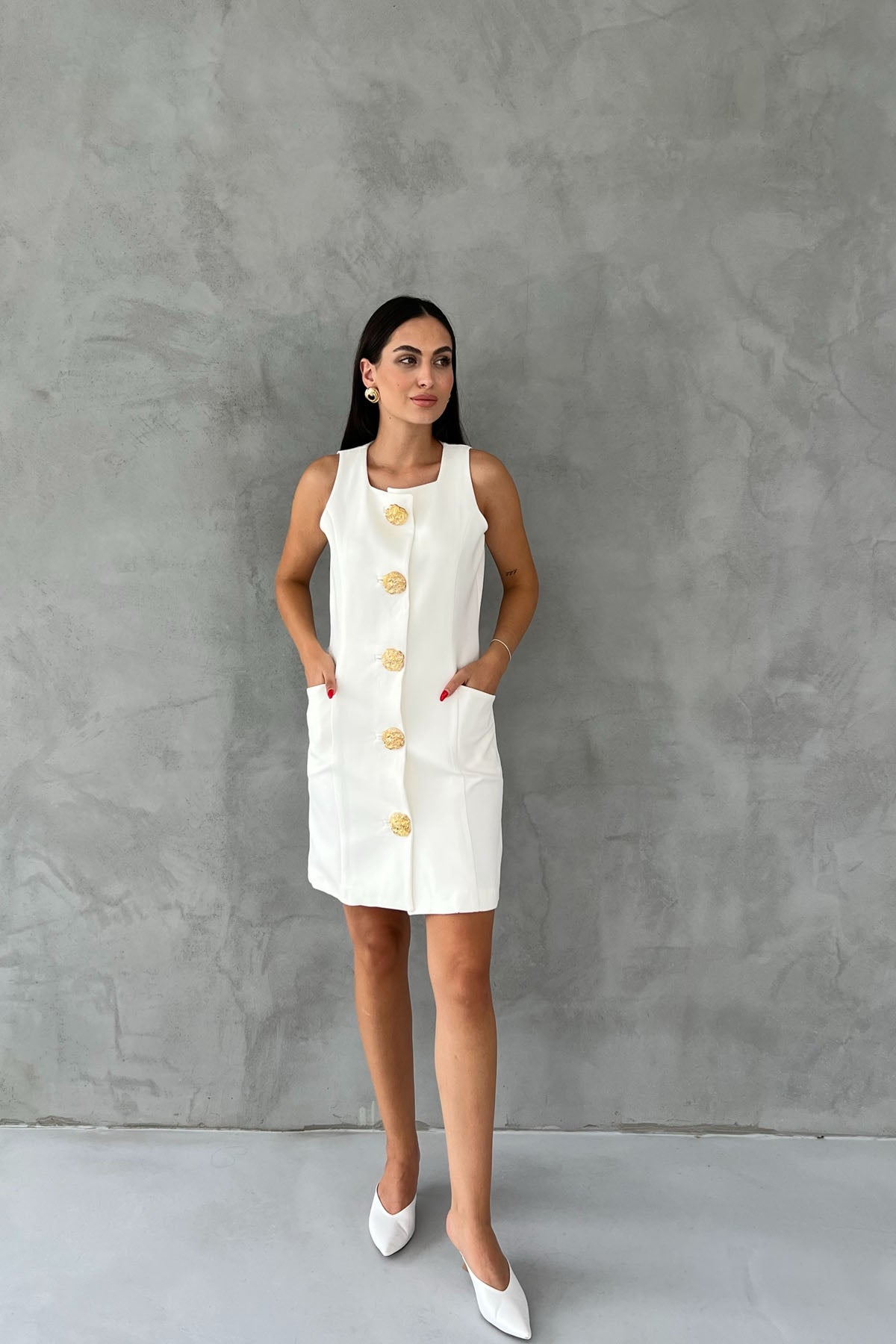 Ekru Büyük Gold Düğme Detaylı Kısa Elbise SY-2449-Ekru