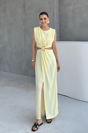 Gold Taka Detaylı Yırtmaçlı Sarı Elbise SY-3219-Sarı