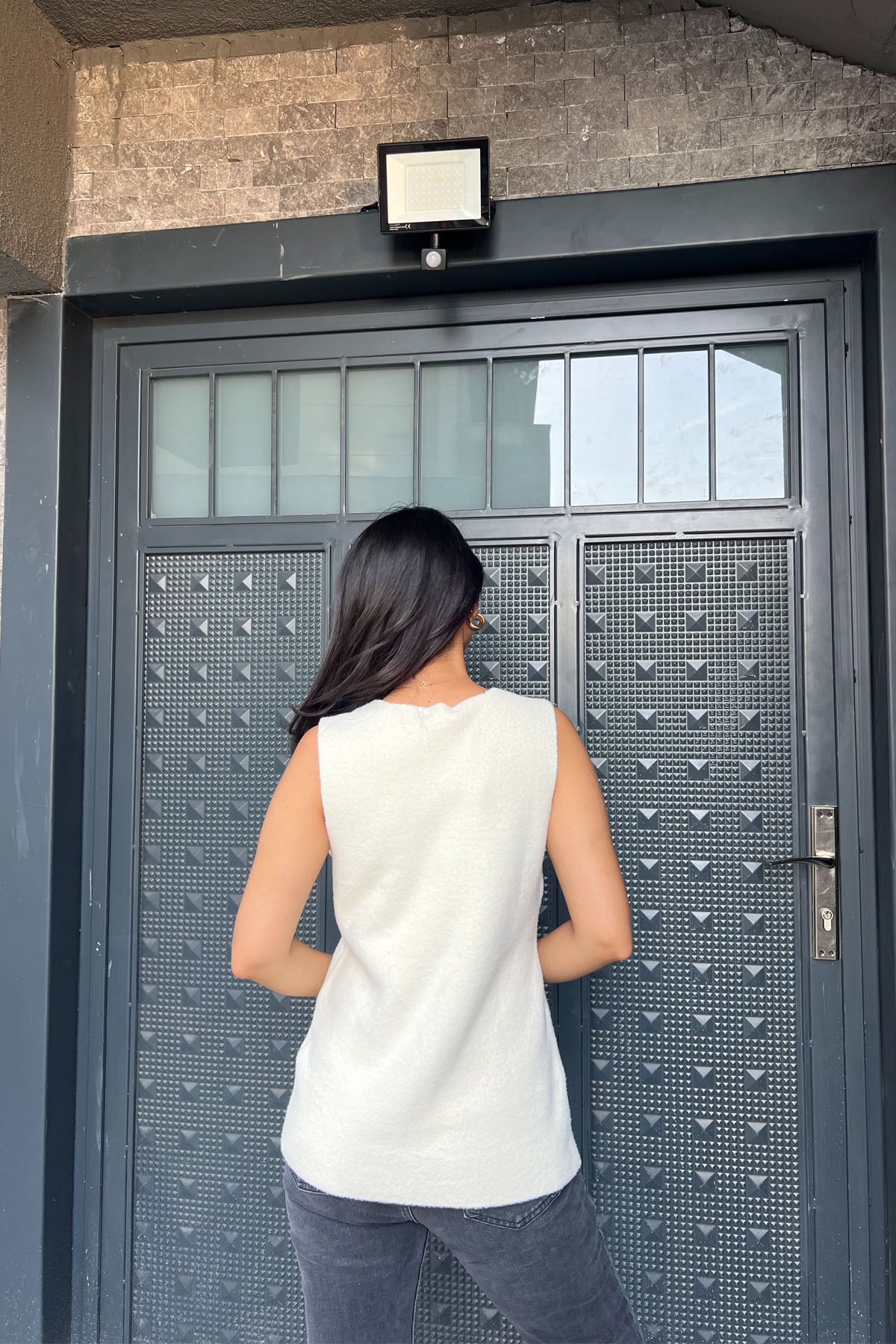 Ekru Düğmeli Sıfır Kol Yelek SY-2422-Ekru