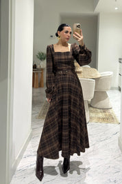 Kare Yaka Kemerli Ekoseli Elbise Kahve-Siyah SY-3588-Kahverengi