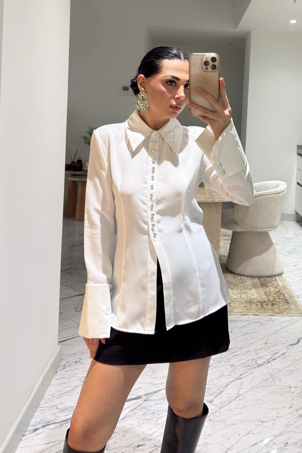 Beli Oturmalı Klasik Yaka Beyaz Gömlek SY-3589-Beyaz