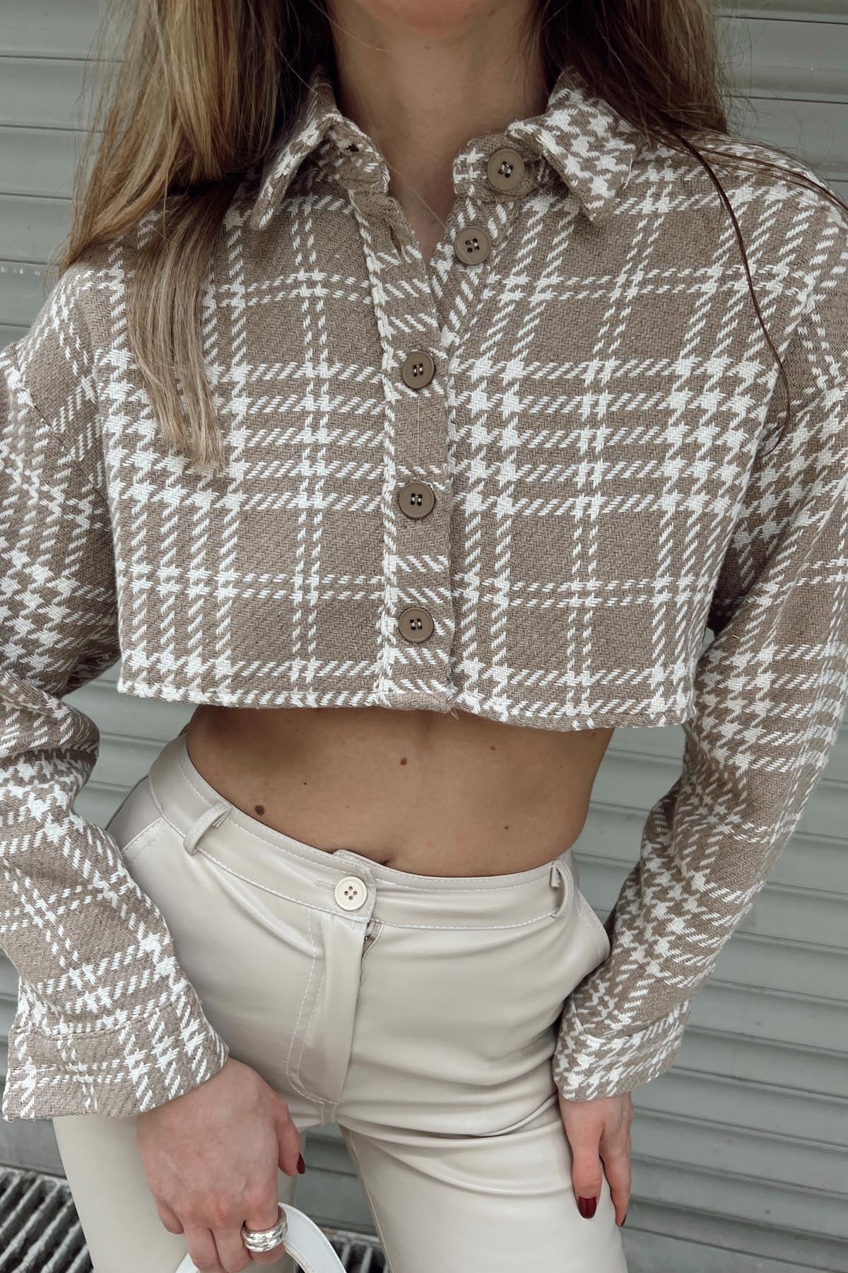 Bej Ekose Detaylı Crop Gömlek 2210182