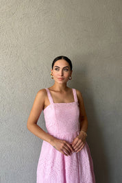 Pembe Askı Aparat Detaylı Brode Elbise SY-2036-Pembe