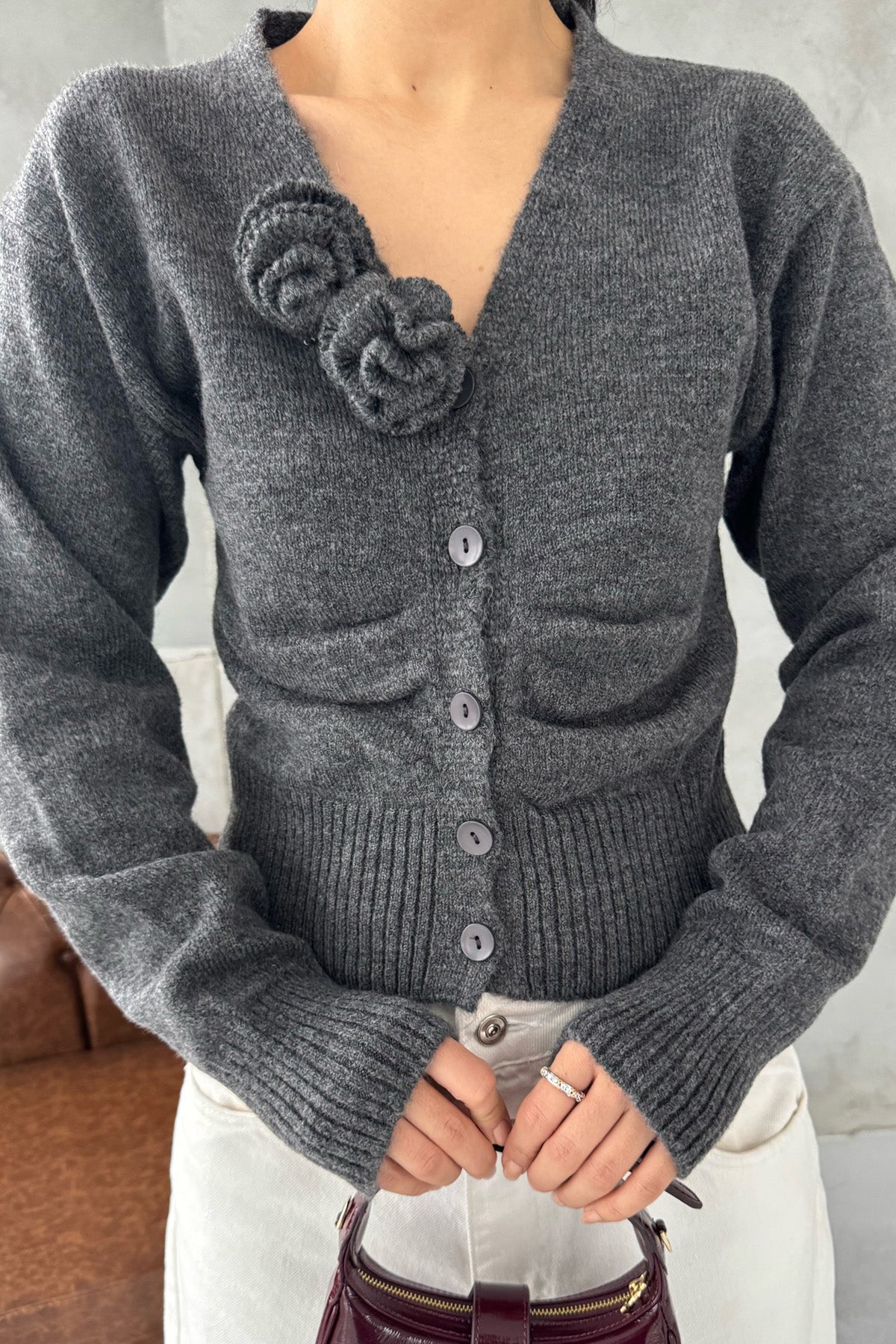 Gri Gül Aparatlı Triko Hırka SY-2924-Gri