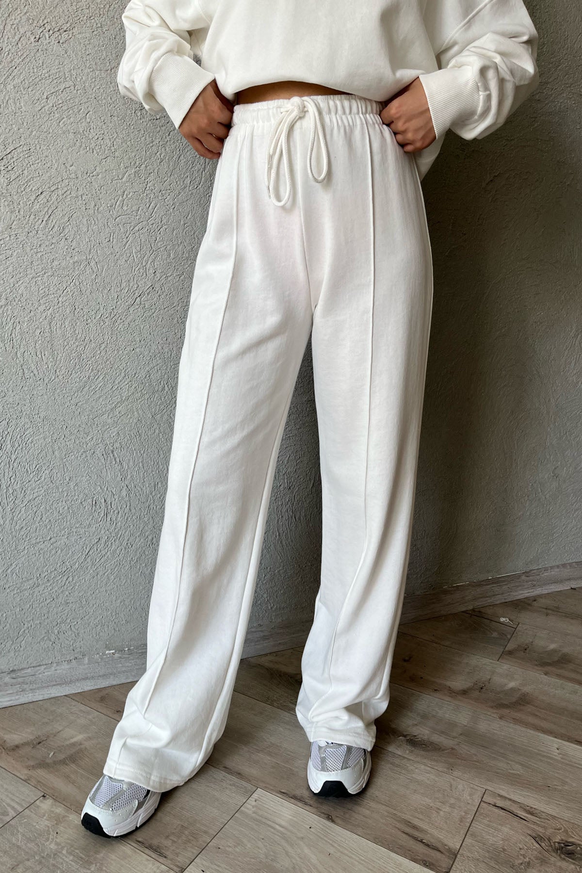 Beyaz Uzun Kollu Sweat ve Önden Dikiş Detaylı Eşofman Takım SY-1290-Beyaz