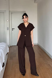 Acı Kahve Gold Düğme Detaylı Asimetrik Kesim Yelek Pantolon Takım SY-3004-Kahve