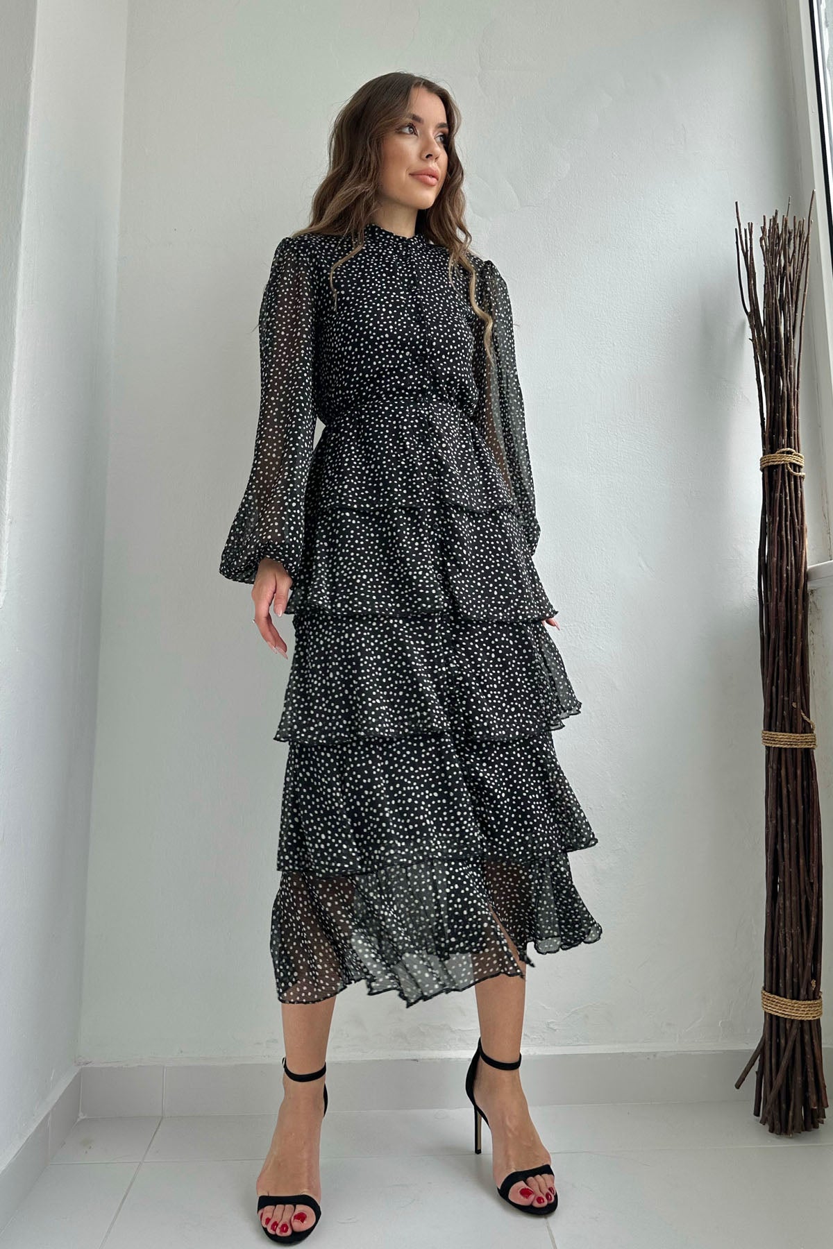 Siyah Puantiyeli Volanlı Şifon Kat Elbise SY-0087-Siyah