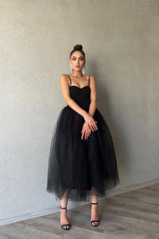 Siyah Tül Detaylı Çapraz Dekolteli Askılı Midi Elbise SY-1743-Siyah