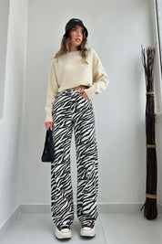 Siyah Zebra Desen Yüksek Bel Boru Paça Jean SY-0089-Siyah