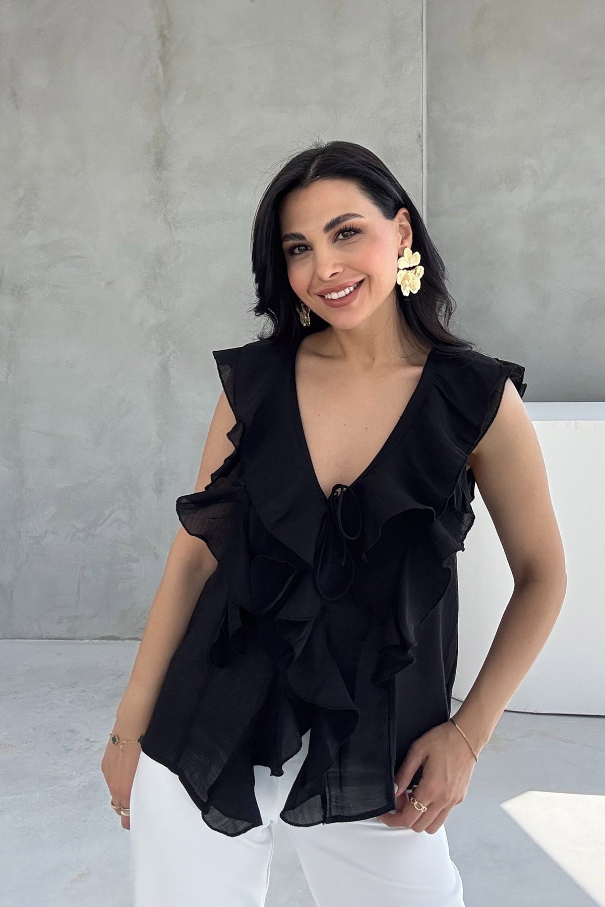 Siyah Fırfırlı Bağlama Detaylı Bluz SY-3165-Siyah
