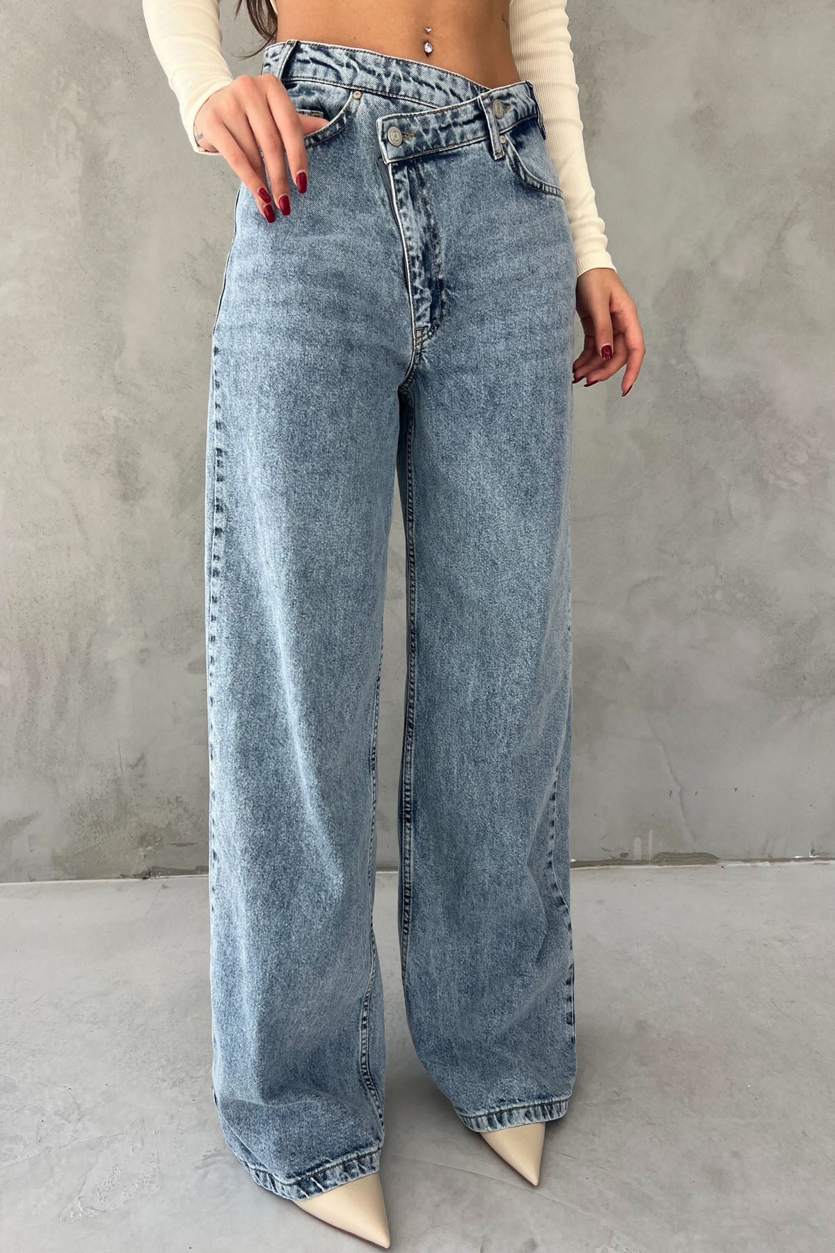 Açık Mavi Çapraz Düğme Detay Bol Paça Jean SY-2683-Açık Mavi