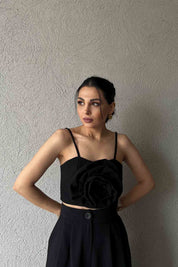 Siyah Gül Detaylı Askılı Büstiyer SY-2027-Siyah